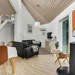 Amazing Home In Farvang With Sauna Farvang