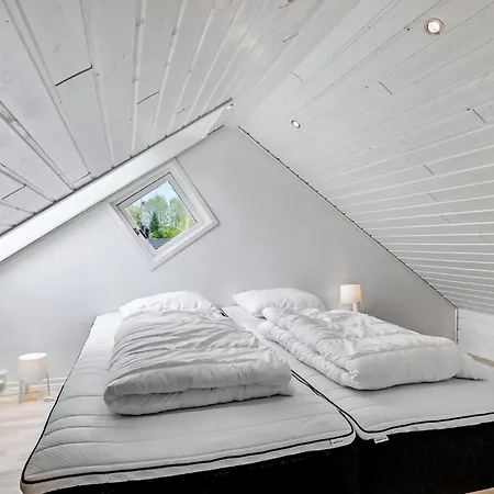 Amazing Home In Farvang With Sauna Casa de Férias
