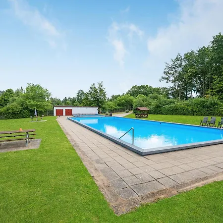 بيت للعطل Gorgeous In With Outdoor Swimming Pool *